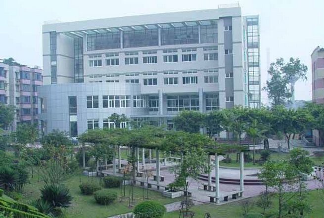 ú̿I(y)ߵȌ(zhun)ƌW(xu)У